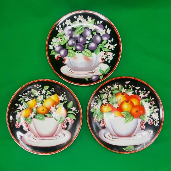 Decorative Fruit Plate Set - Black with Multicolor Design - Picture 1 of 11